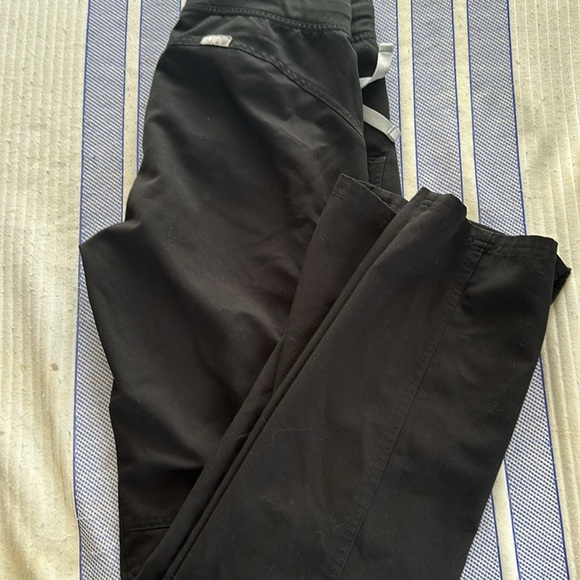 Yola Skinny Scrub Pants from fig - Picture 4 of 4